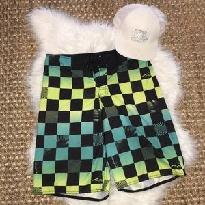 🌞 Quick Silver Hat and Swim shorts 🌞